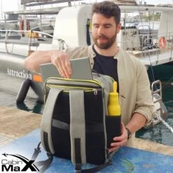 CabinMax Manhatten Reistas– Handbagage 30L - Rugzak – Backpack - 45x36x20cm – Lichtgewicht - Zwart 17 CabinMax Manhatten Reistas– Handbagage 30L - Rugzak – Backpack - 45x36x20cm – Lichtgewicht - Zwart -Bagage24 Winkel 1200x1200 624