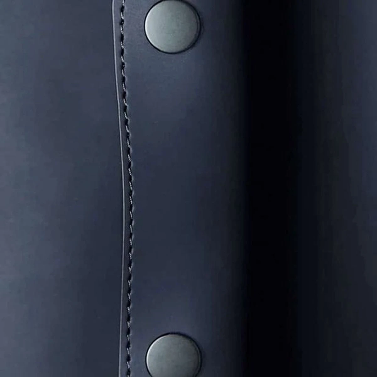 Rains Weekendtas 37 Liter - Navy 8 Rains Weekendtas 37 Liter - Navy - Afbeelding 6