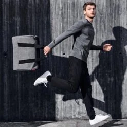 Reisenthel Allrounder L Reistas Sporttas - Maat L - 30L - Twist Silver Grijs 21 Reisenthel Allrounder L Reistas Sporttas - Maat L - 30L - Twist Silver Grijs -Bagage24 Winkel 1200x1200 739