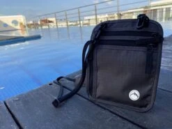 Groene Berg Nektasje - Reistas - Paspoorthouder Met RFID Blokkering - Reisportemonnee - Grijs -Bagage24 Winkel 1200x899 3