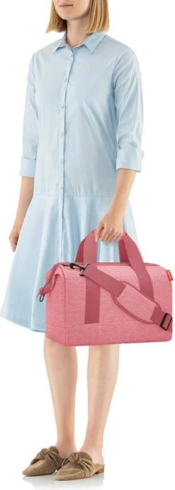 Reisenthel Allrounder M Reistas Sporttas - 18L - Twist Berry Roze -Bagage24 Winkel 429x1200 1