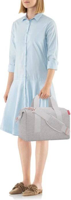 Reisenthel Allrounder M Reistas Sporttas - 18L - Twist Sky Rose Grijs 14 Reisenthel Allrounder M Reistas Sporttas - 18L - Twist Sky Rose Grijs -Bagage24 Winkel 429x1200 3