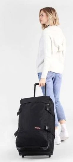 Eastpak TRANVERZ M Reiskoffer (67 X 35.5 X 30 Cm) - Black -Bagage24 Winkel 540x1200 1