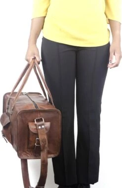 Duffeltas Weekendtas 50 X 24 X 24 Cm - Echte Leder - Cognac Bruin Leder – Reistas - Sporttas 23 Duffeltas Weekendtas 50 X 24 X 24 Cm - Echte Leder - Cognac Bruin Leder – Reistas - Sporttas -Bagage24 Winkel 782x1200 1